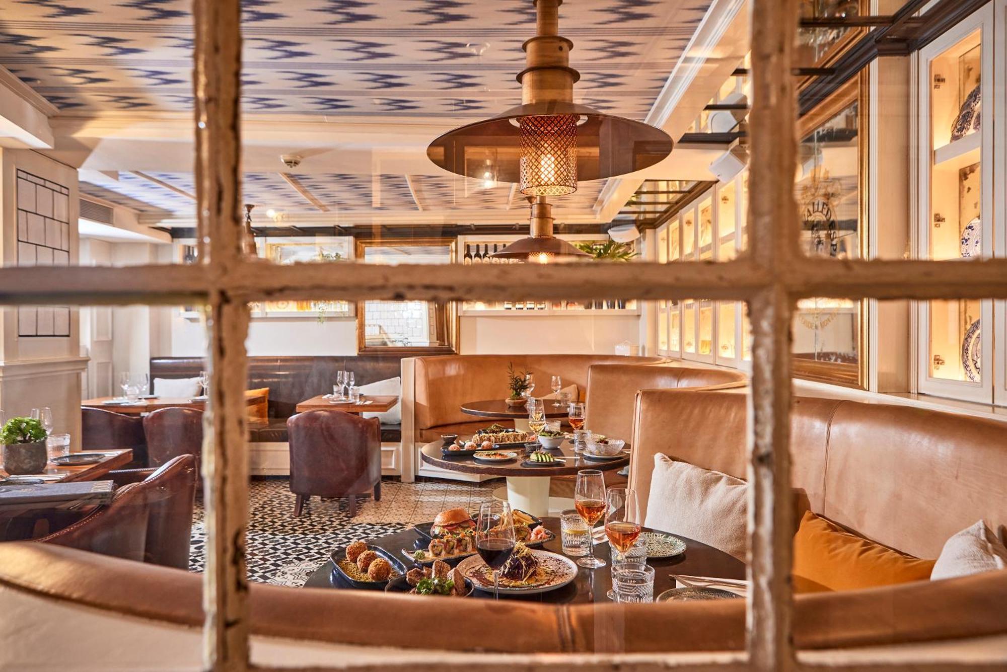 Hotel Cort Palma de Mallorca Exteriör bild Interior of the restaurant